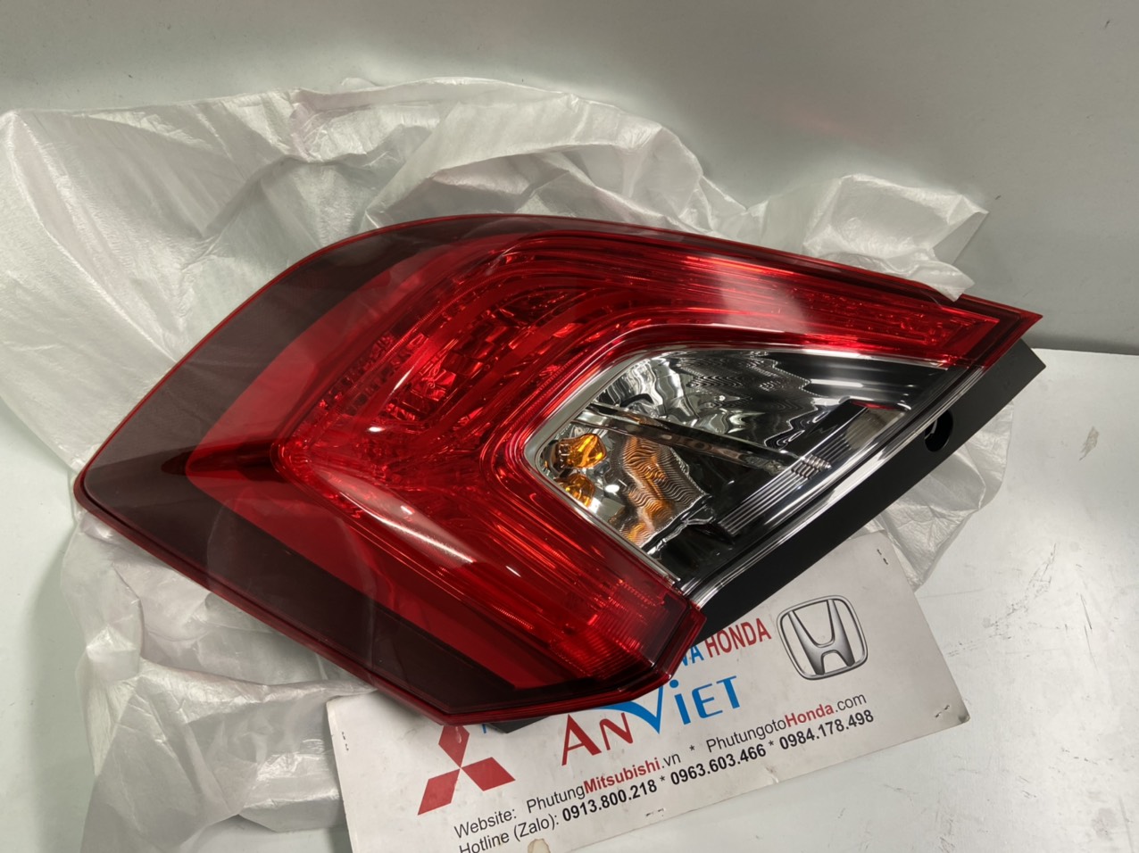 Đèn lái sau xe Honda CIVIC 2019